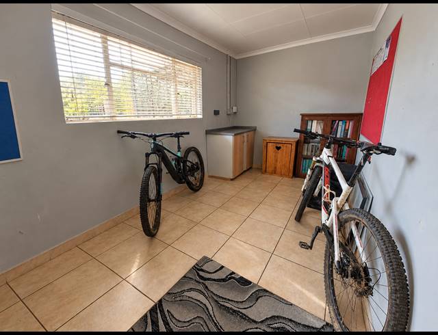 4 BEDROOM HOUSE FOR SALE IN KOOKRUS